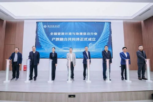 揚州職業(yè)技術(shù)大學(xué)2025年江蘇普通高考本科專業(yè)招生技術(shù)咨詢指南